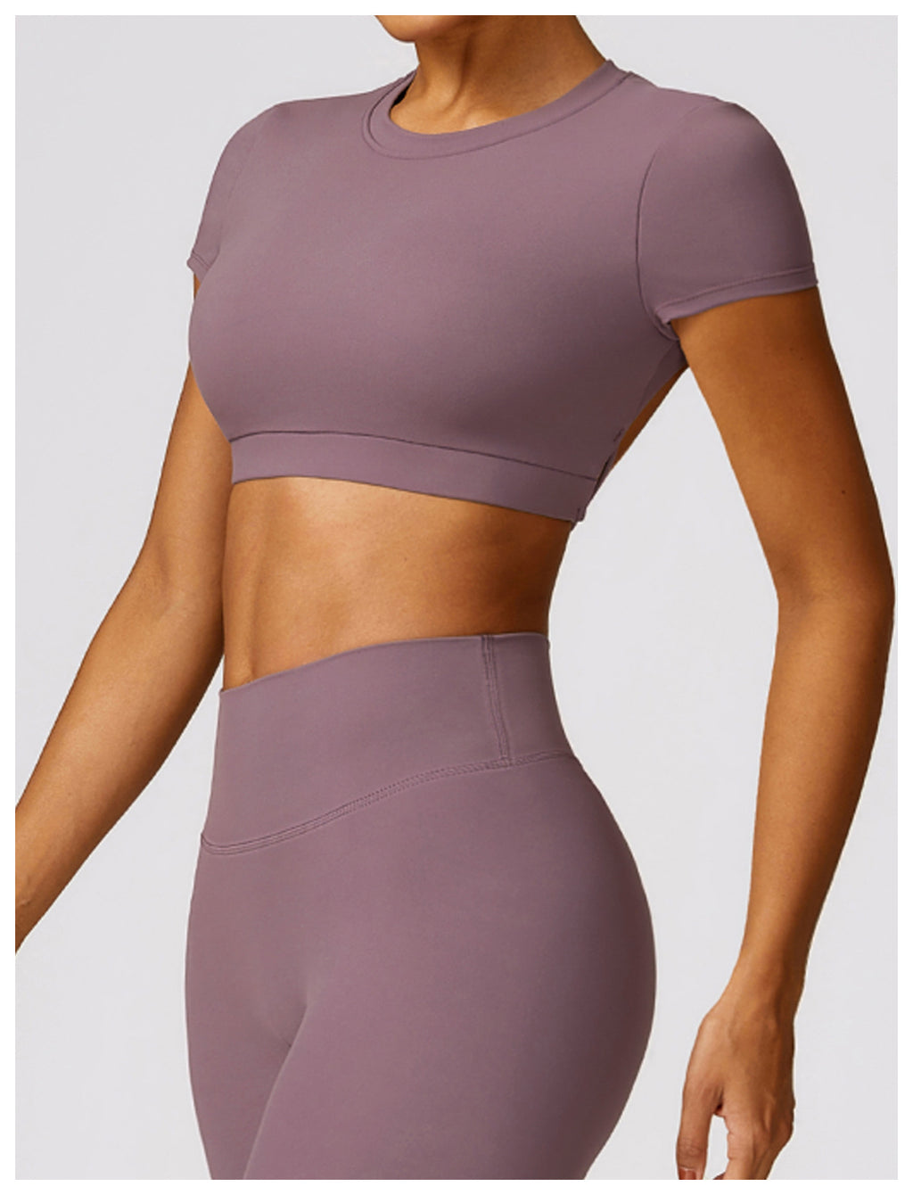 OPEN-BACK SCULPTING ACTIVE SET.