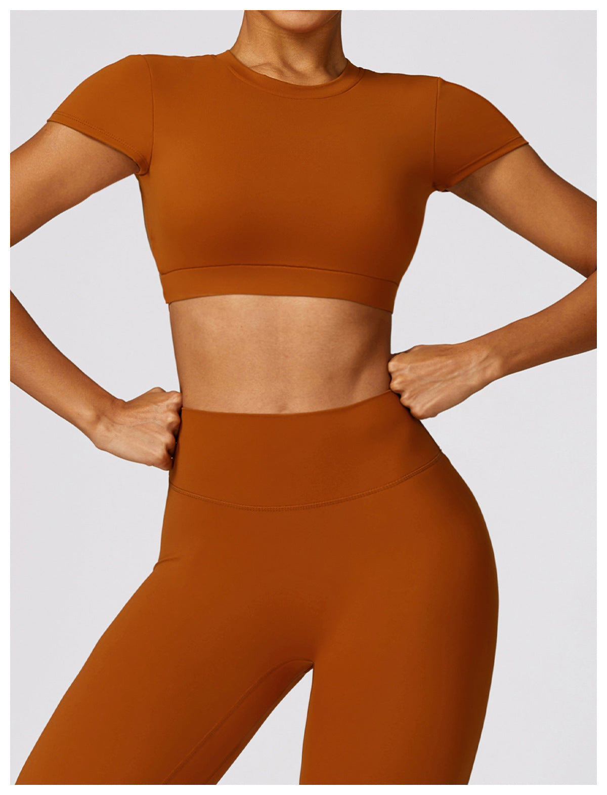 OPEN-BACK SCULPTING ACTIVE SET.